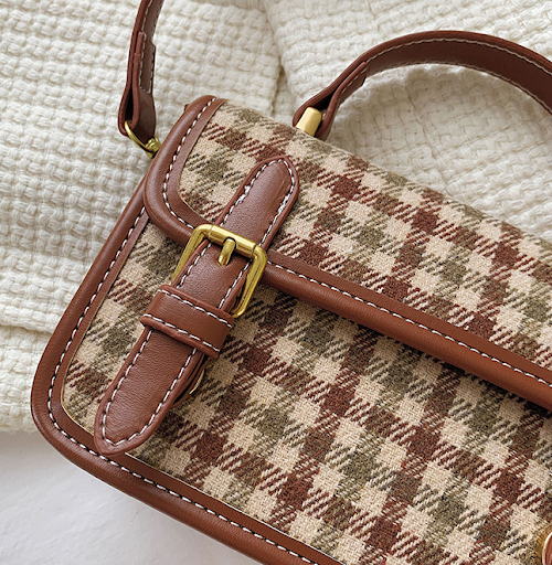 Title 5, Popular Womens Handbag, Trendy Plaid Design. P...