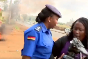 Police harrasing a Journalist during Langata Cemetery demos coverage on September 20, 2023.