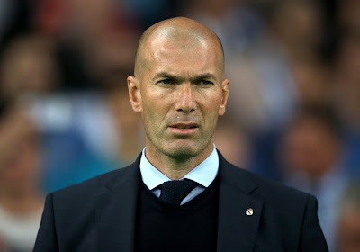 Un Zidane agacé répond aux médias 