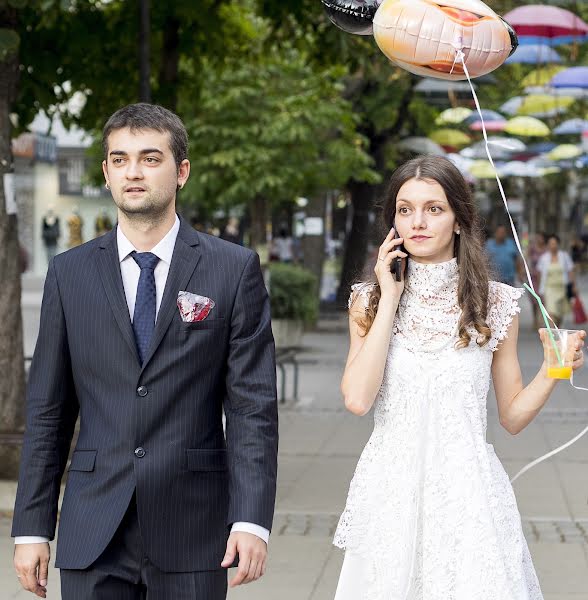 Fotografo di matrimoni Georgi Manolev (manolev). Foto del 19 settembre 2015