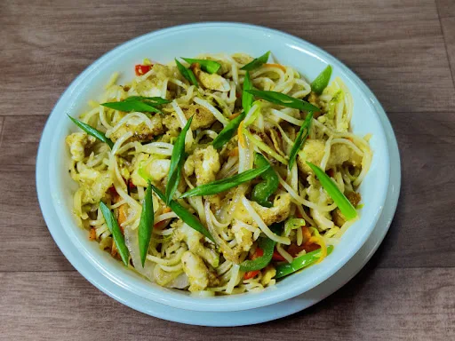 Chicken Hakka Noodles