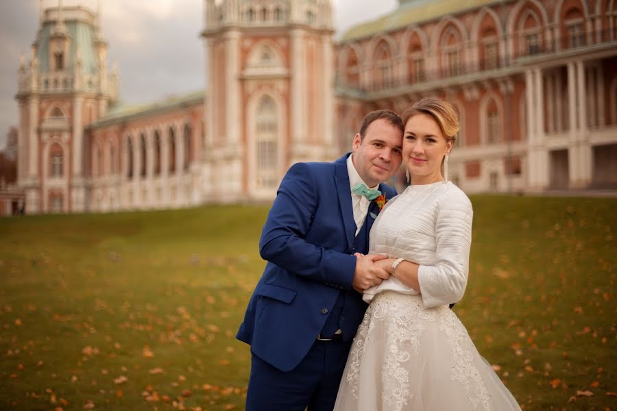 Fotógrafo de casamento Yuliya Rodnova (ulia-rodnova). Foto de 19 de março 2018