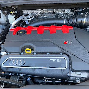 RS Q3 スポーツバック