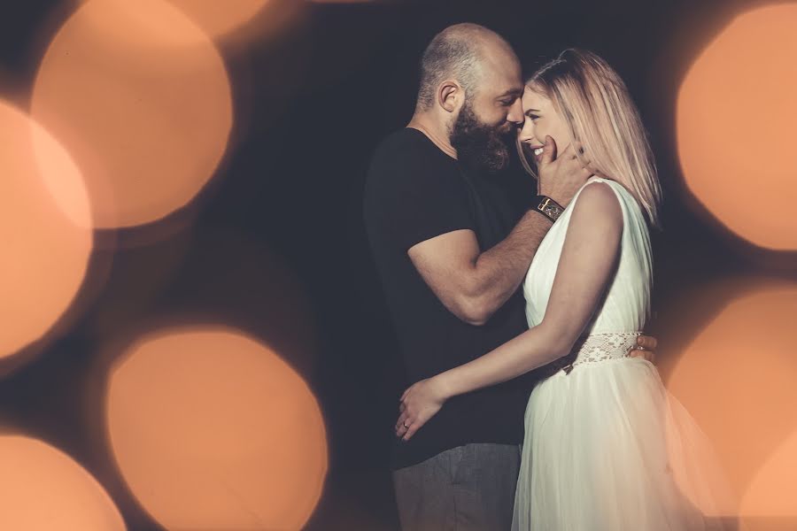 Wedding photographer Andreea Dima (andreeadima). Photo of 26 March 2020