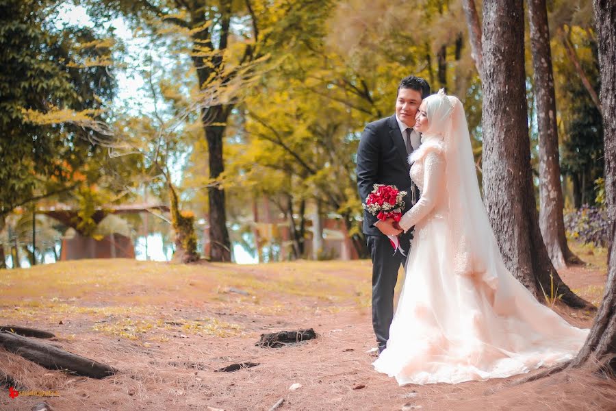 Fotógrafo de casamento Rizal Julaihi Studioputra (studioputra). Foto de 29 de setembro 2020