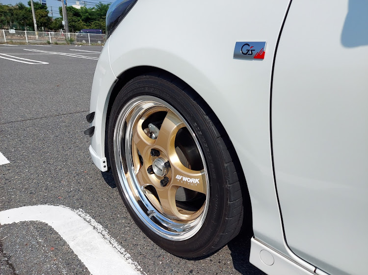ヴィッツのみんなでつくろうホイール図鑑に関するカスタム事例の投稿画像2枚目