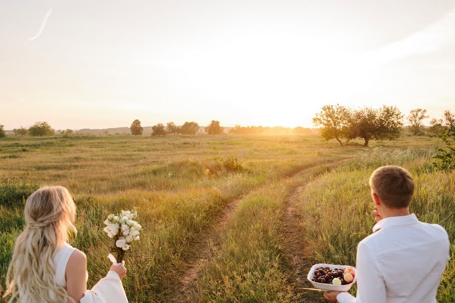 Fotografo di matrimoni Maksim Troickiy (maxtroitskiy). Foto del 12 novembre 2023