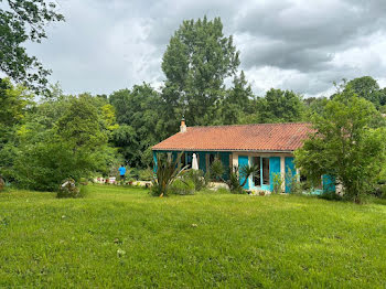 maison à Bussac-sur-Charente (17)