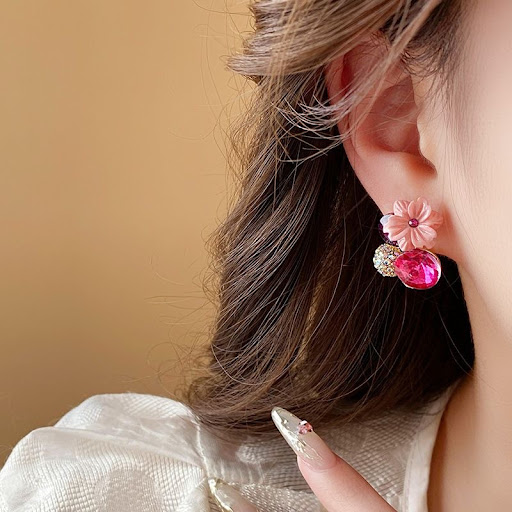 Title 3, Vintage Color Contrast Diamond Flower Stud Earr...