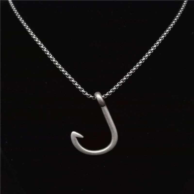 Title 7, Collar de anzuelo de pescado vintage, sencillo ...
