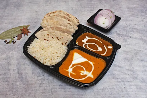 Shahi Paneer With Dal Makhani