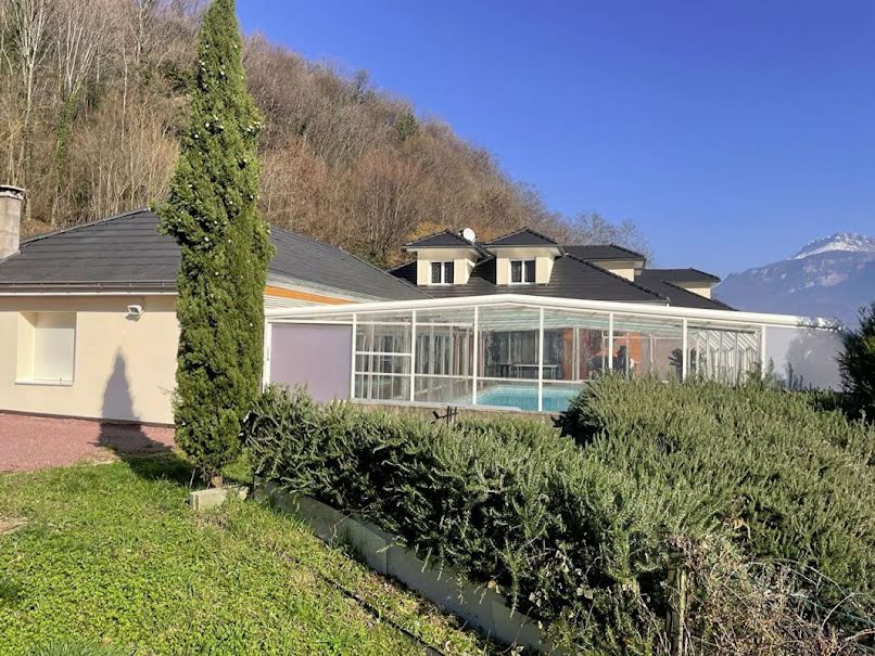 Vente villa 8 pièces 460 m² à Veurey-Voroize (38113), 685 000 €