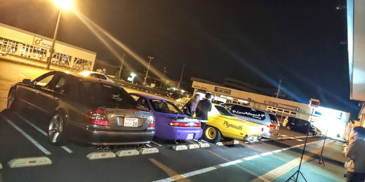Eクラス セダンのチームローガン・グランテラス筑西・モラ横・千人画廊・プれンティに関するカスタム事例の投稿画像8枚目