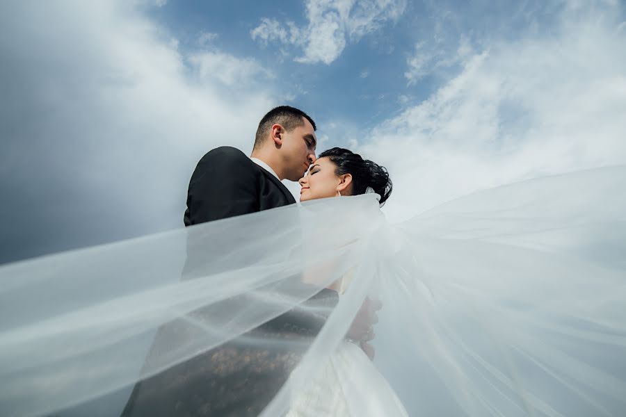 Fotógrafo de casamento Yuriy Khimishinec (mofh). Foto de 10 de outubro 2018