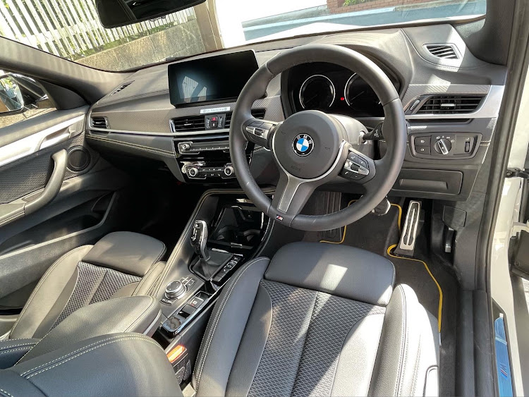 koji.nさんが投稿したBMW・X2・10月も宜しくお願いします・代車は快適過ぎて。。に関するカスタム事例の投稿画像6枚目