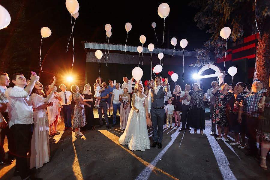 Fotografo di matrimoni Dmitriy Poznyak (des32). Foto del 15 ottobre 2018