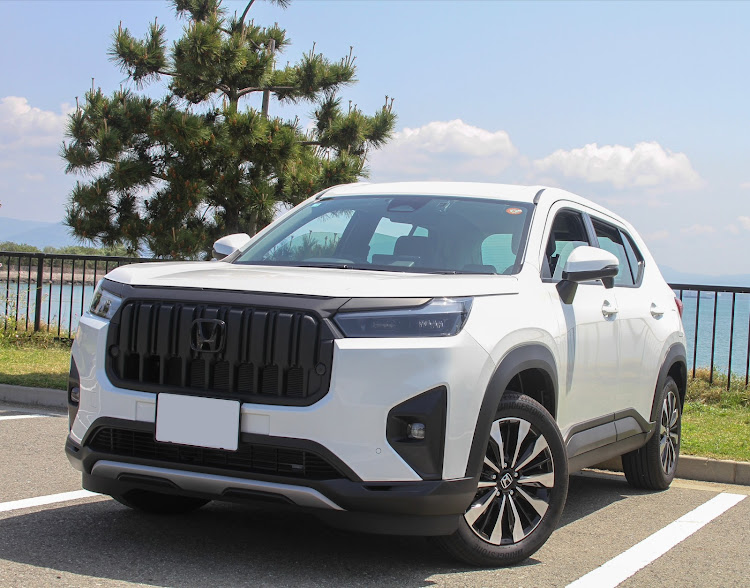 WR-Vのwr-v・コーティング・ブラックアウト・ホイールかえたいに関するカスタム事例の投稿画像1枚目