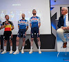 Evenepoel houdt onderonsje met Lefevere en toont opvallend genoeg ook interesse voor iets heel anders dan de koers