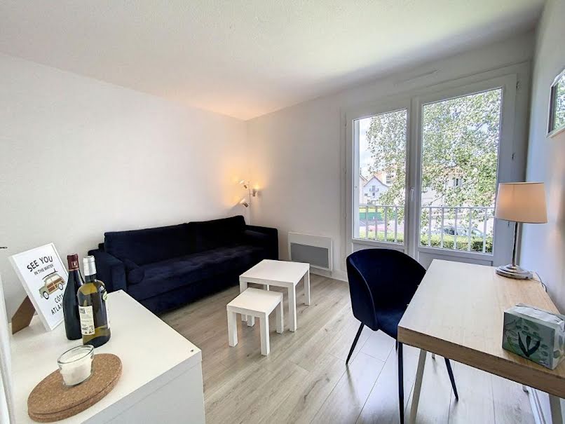 Location meublée appartement 1 pièce 18 m² à Pau (64000), 430 €