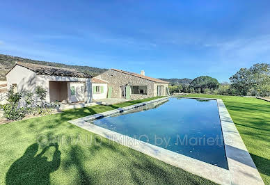 House with pool and terrace 2