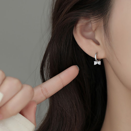 Title 4, Fashion Temperament Light Luxury Niche Design Z...