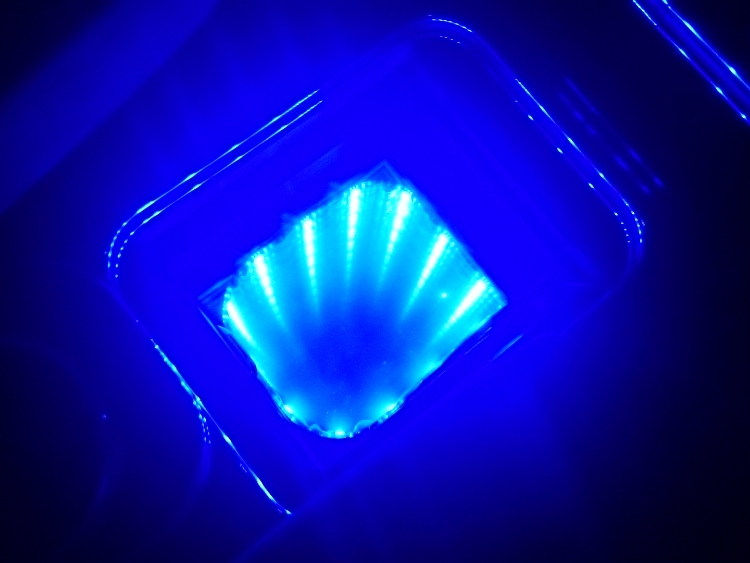 オデッセイのLED自作に関するカスタム事例の投稿画像2枚目