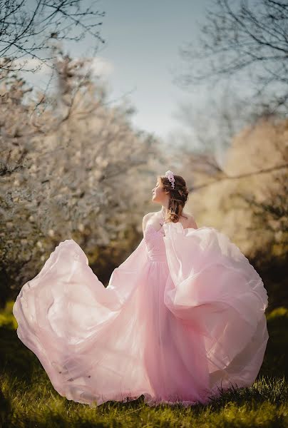 Wedding photographer Yuliya Petrenko (joli). Photo of 23 April 2015