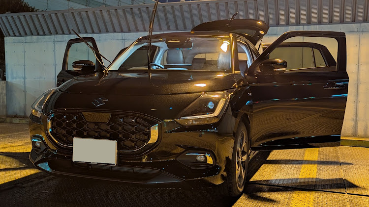 スイフトのスズキ・ZCEDS・スイフト・洗車に関するカスタム事例の投稿画像1枚目