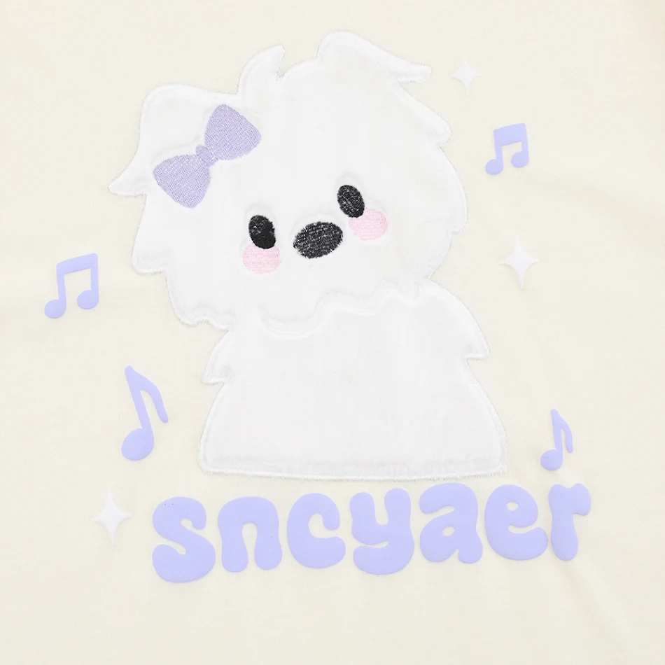 Camiseta de manga curta com filhote de cachorro de pelúcia bordado fofo, estilo High Street, ideal para um visual casual e charmoso.