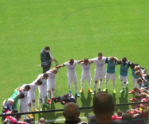 Nog voor op een bal getrapt was al emotioneel moment: OHL, oftewel 'Team Bart', eert overleden Bart Van Lancker