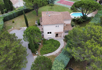 Villa with pool and terrace 2