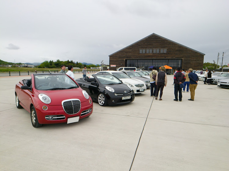 ローレルの日産車オフ会・セダン乗り・連休最終日は雨☔️に関するカスタム事例の投稿画像8枚目