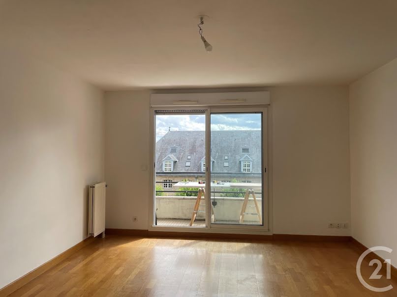 Location  appartement 4 pièces 80.66 m² à Rouen (76000), 1 205 €