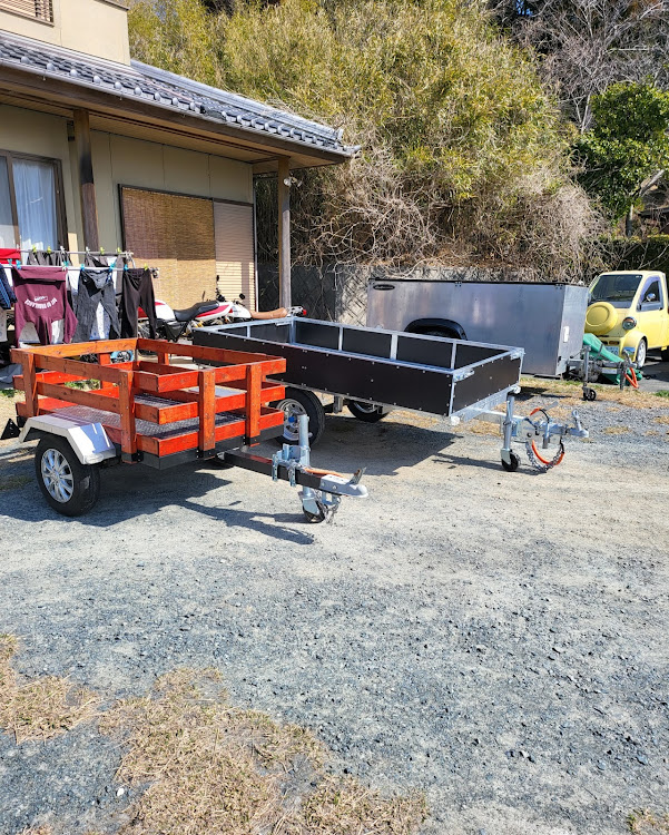 かわいいカーゴトレーラー！大型バイクでも牽引可能⁈