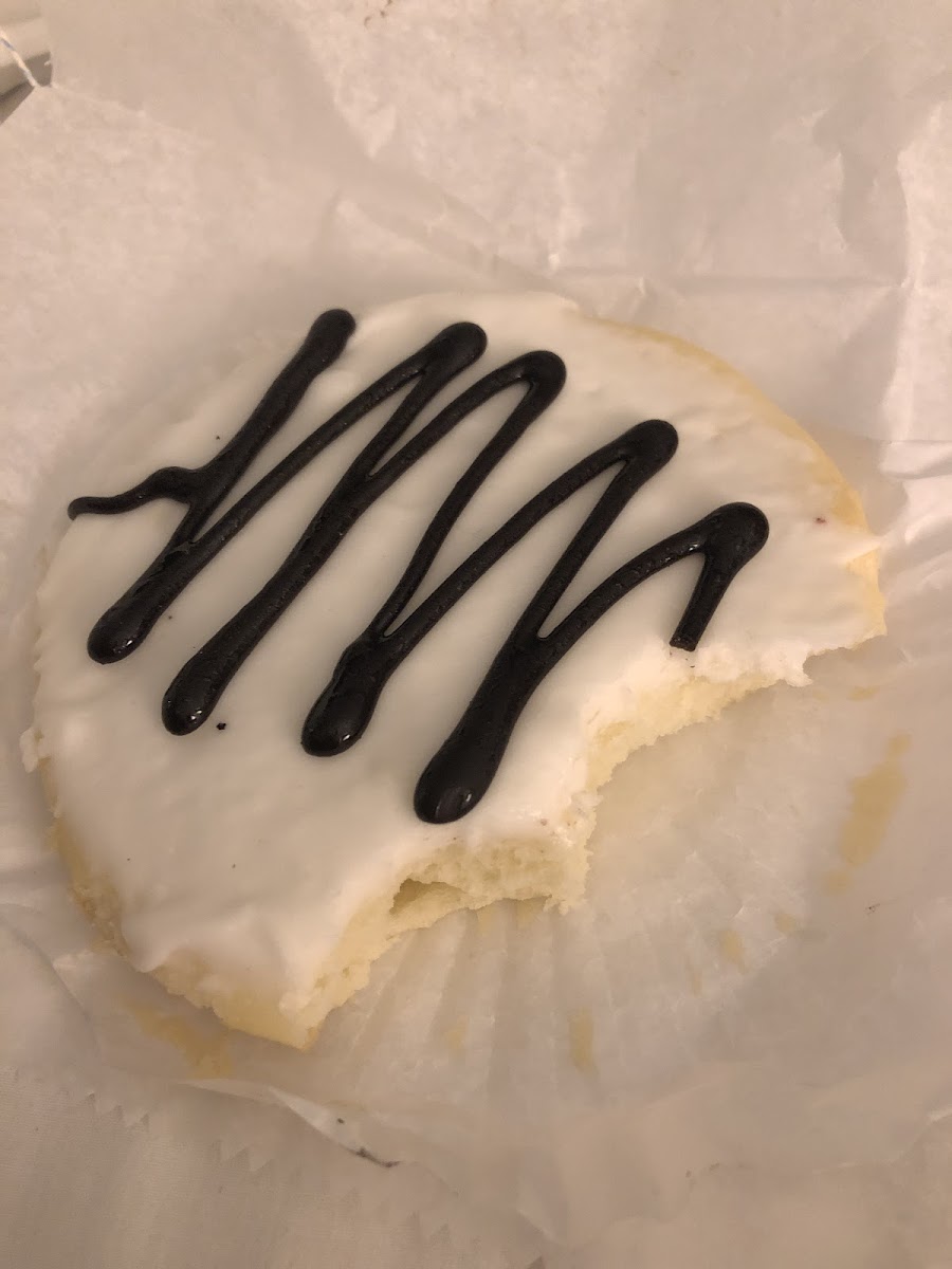 GF black & white cookie