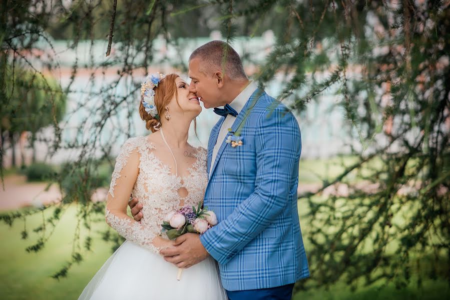 Fotógrafo de casamento Galina Mescheryakova (photowedding). Foto de 25 de março 2018