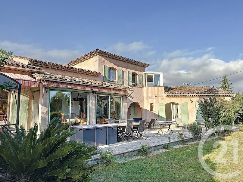 Vente villa 6 pièces 238.1 m² à Grasse (06130), 1 200 000 €