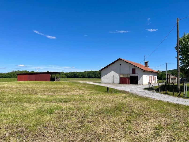 Vente ferme 5 pièces 450 m² à Saint-Martin-de-Hinx (40390), 349 000 €