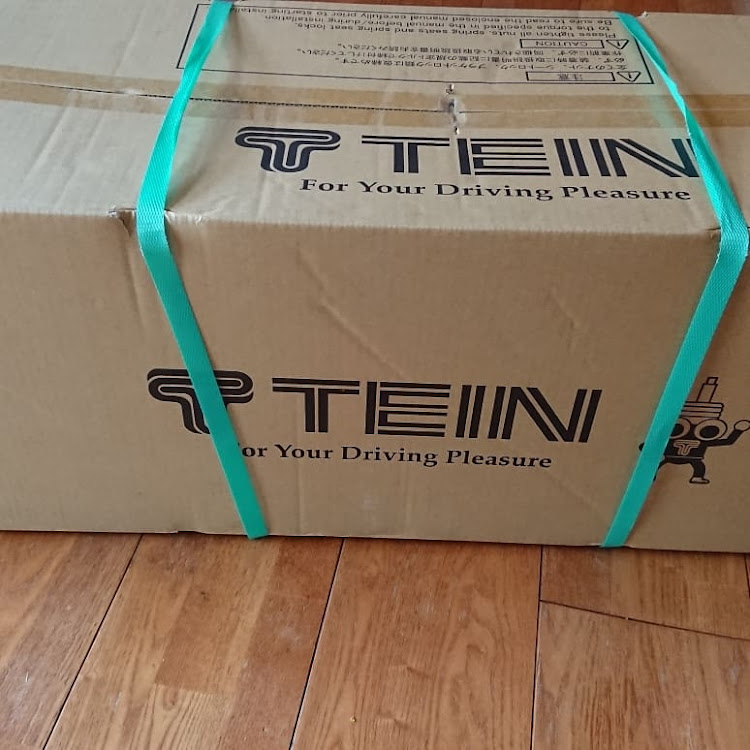 スカイラインの車高調・TEIN・TEIN FLEX Zに関するカスタム事例の投稿画像1枚目