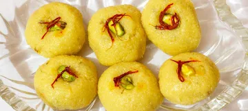 holi-special-food-kesari-malai-peda_image