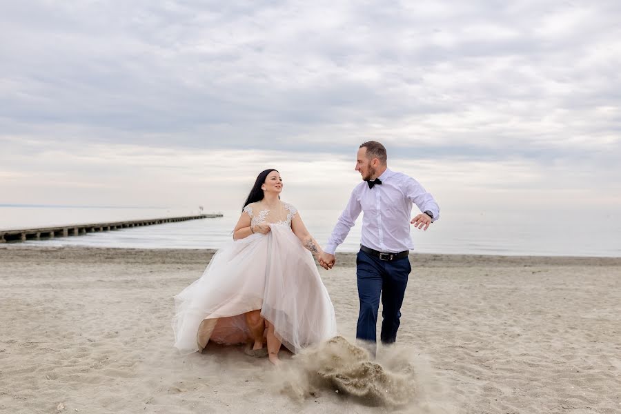 Fotógrafo de casamento Viktória Horváth-Mándli (kvphoto). Foto de 17 de maio