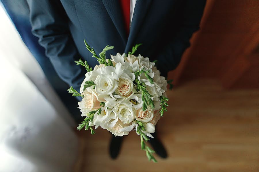 Fotógrafo de casamento Evelina Ech (elko). Foto de 5 de dezembro 2016