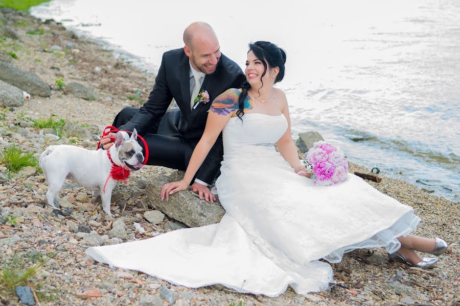 Fotógrafo de bodas Bettina Gunics (gunicsbettina). Foto del 7 de julio 2016