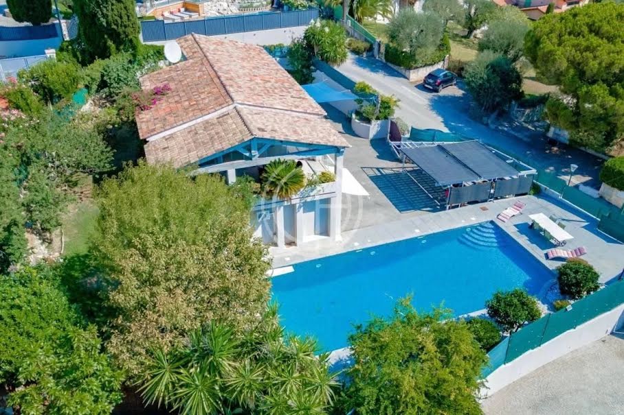 Vente villa 7 pièces 210 m² à Mougins (06250), 1 370 000 €