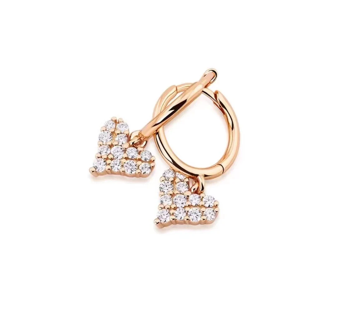 Title 2, D Color Moissanite Mali Delikatni Srce Ear Clip...