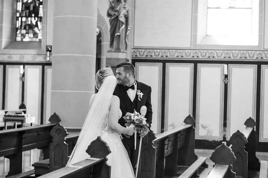ช่างภาพงานแต่งงาน Daniela Urnau (blueberry) ภาพเมื่อ 18 เมษายน 2023