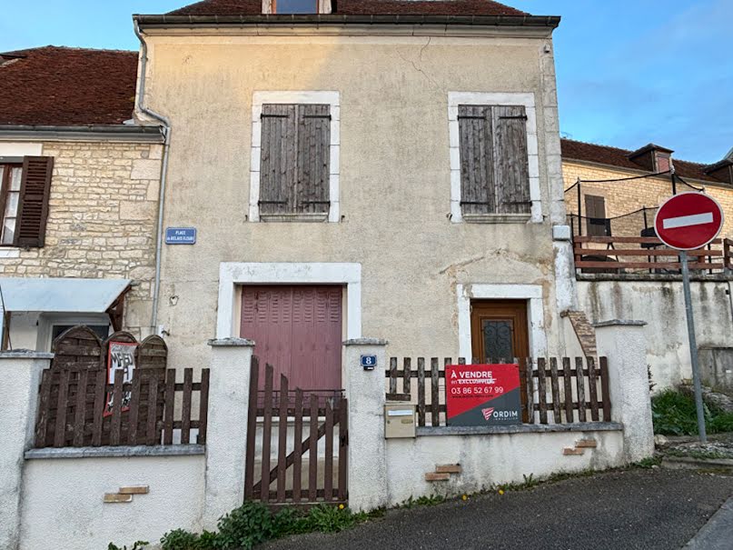 Vente maison 4 pièces 86 m² à Tonnerre (89700), 81 000 €