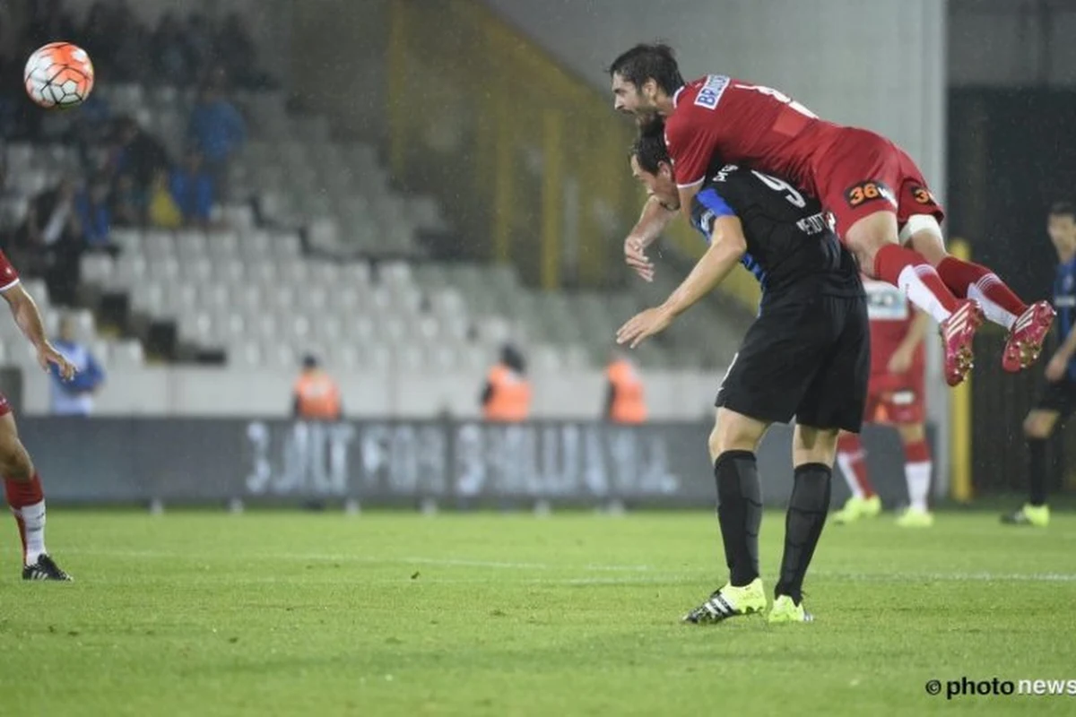 Poulain ne comprend pas l'arbitrage belge: "Parce que c'est De Sutter, on ne siffle pas"