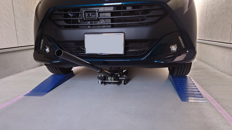 トールのWRブルーサンバー・SUBARUエンブレムのトール・スルガスピードpfsループサウンドマフラー・ブーツ破れてる・ドアパンチに関するカスタム事例の投稿画像10枚目