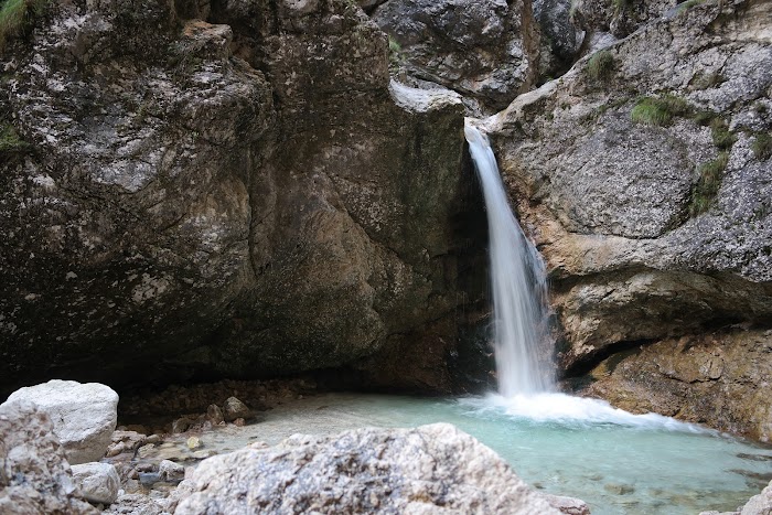 ESLOVENIA EN VERDE Y TURQUESA + VENECIA DE POSTRE - Blogs de Eslovenia - GARGANTAS Y NACIMIENTO DEL SOČA, PASO VRŠIČ Y LAGO JASNA (11)